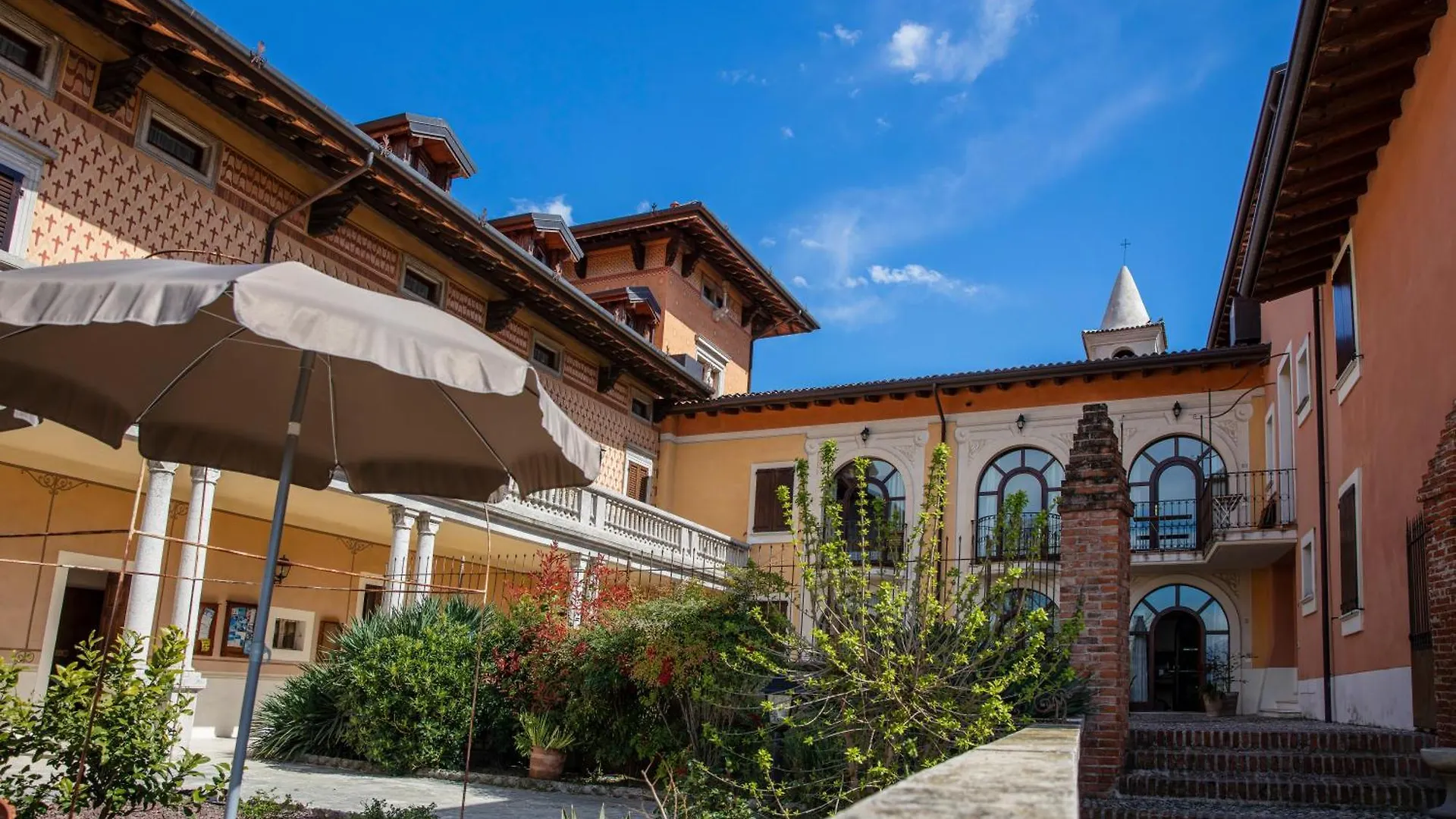 Apartment Villa Santa Caterina Manerba del Garda Italy