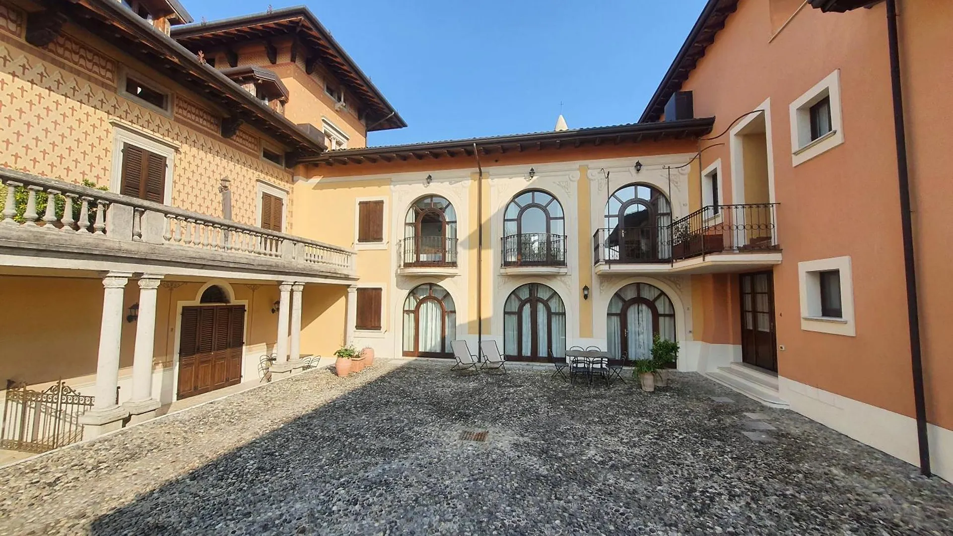 Villa Santa Caterina مانربا ديل جاردا 0*,  إيطاليا
